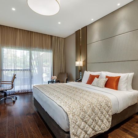 ปาล์ม เมดโดวส์ รีสอร์ต Hotel บังกาลอร์ ภายนอก รูปภาพ